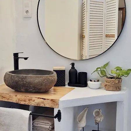 La Mimosa Bed & Breakfast *