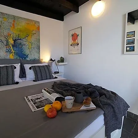 La Mimosa