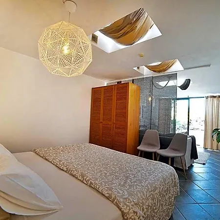 La Mimosa Teguise (Lanzarote)