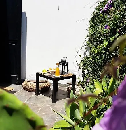 La Mimosa Bed & Breakfast