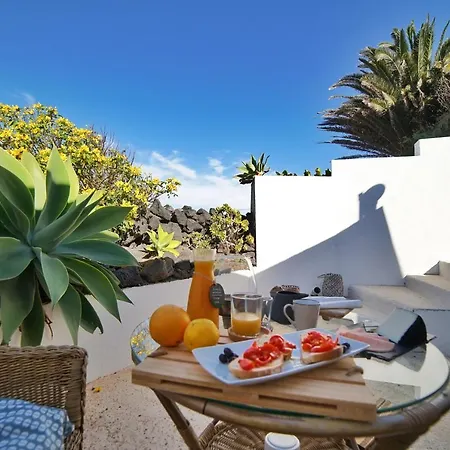 La Mimosa Bed & Breakfast