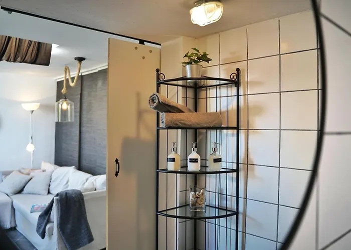 La Mimosa Bed & Breakfast 4*